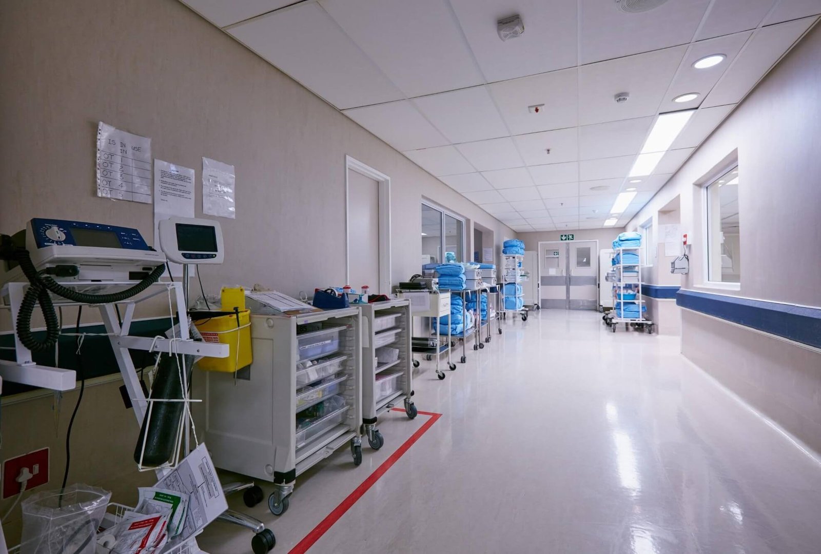 shot-of-an-empty-passage-way-with-medical-equipmen-2025-04-06-08-54-34-utc-1